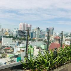 Апартаменты Henry Studio Luxury 2BR SWPool 17th балкон