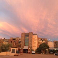 Desert Cave Hotel городской автобус