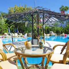 Отель Palm Beach Hotel - Adults only Греция, Кос - отзывы, цены и фото номеров - забронировать отель Palm Beach Hotel - Adults only онлайн бассейн