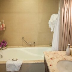 Отель Palmyra Luxury Suites спа