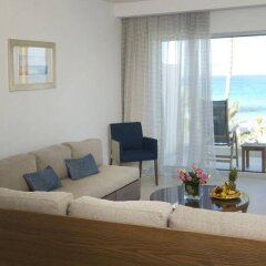 Отель Sunrise Pearl Hotel & Spa Кипр, Протарас - отзывы, цены и фото номеров - забронировать отель Sunrise Pearl Hotel & Spa онлайн комната для гостей фото 5