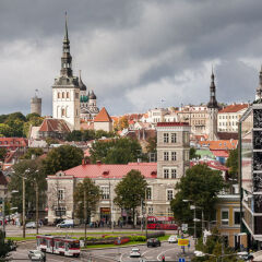 Апартаменты Town Hall Square Apartments City Center Таллин городской автобус