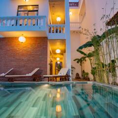Отель Hoi An Rustic Villa бассейн