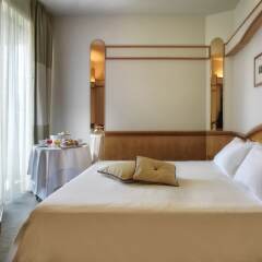 Hotel Ambasciatori комната для гостей