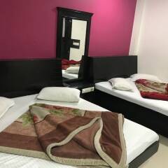 Hotel Dwarkadhish Intercontinental в номере
