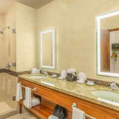 Отель Hampton Inn & Suites By Hilton Los Cabos Сан-Хосе-дель-Кабо ванная