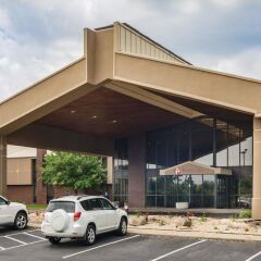Отель Ramada Columbus Polaris Колумбус парковка