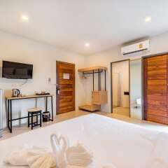 Отель Phuket Marine Poshtel Таиланд, Бухта Чалонг - отзывы, цены и фото номеров - забронировать отель Phuket Marine Poshtel онлайн удобства в номере
