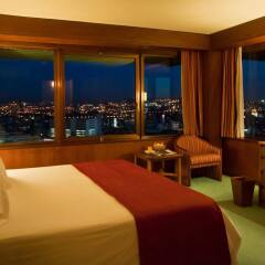 Hotel Dom Henrique Downtown комната для гостей