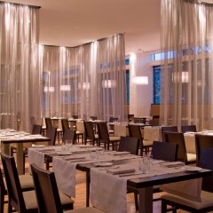 Отель DoubleTree by Hilton Milan Милан питание