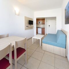 Отель Apartamentos Tramuntana комната для гостей