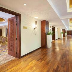 Отель Marjan Island Resort & Spa Managed by AccorHotels интерьер отеля