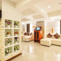 Patong Max Value Hotel развлечения