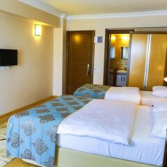 Perla Otel Турция, Дикили - отзывы, цены и фото номеров - забронировать отель Perla Otel онлайн сейф в номере