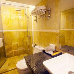 Отель Classic Street Hotel Вьетнам, Ханой - отзывы, цены и фото номеров - забронировать отель Classic Street Hotel онлайн ванная