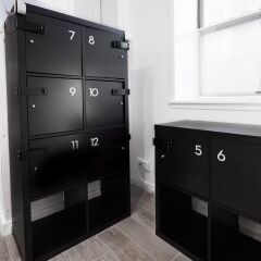 HighRoad Hostel DC сейф в номере
