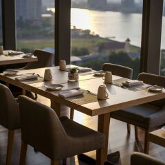 Отель AVANI Riverside Bangkok Hotel Таиланд, Бангкок - 1 отзыв об отеле, цены и фото номеров - забронировать отель AVANI Riverside Bangkok Hotel онлайн питание