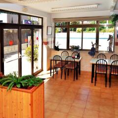 Отель Hostal Magnolia Испания, Льорет-де-Мар - отзывы, цены и фото номеров - забронировать отель Hostal Magnolia онлайн интерьер отеля фото 2