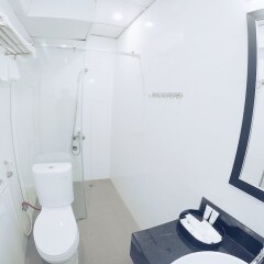 Отель My Lan Hanoi Hotel Вьетнам, Ханой - отзывы, цены и фото номеров - забронировать отель My Lan Hanoi Hotel онлайн ванная фото 2