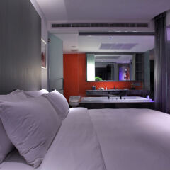Lit Hotel And Residence Бангкок сейф в номере