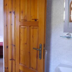 Отель Family Hotel Silver Болгария, Смолян - отзывы, цены и фото номеров - забронировать отель Family Hotel Silver онлайн ванная