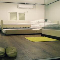 Отель Shinchon Hongdae Guesthouse детские мероприятия фото 2