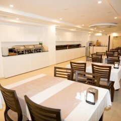 Resmina Hotel питание