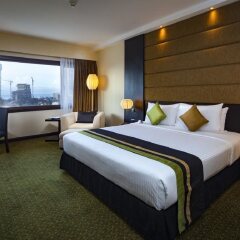Отель Cinnamon Lakeside Colombo комната для гостей фото 3
