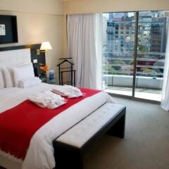 Pestana Buenos Aires Hotel сейф в номере