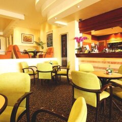 Ambassador Hotel Jerusalem Израиль, Иерусалим - отзывы, цены и фото номеров - забронировать отель Ambassador Hotel Jerusalem онлайн гостиничный бар
