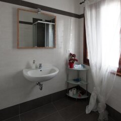 Отель Chiocciola Venice B&B Италия, Спинеа - отзывы, цены и фото номеров - забронировать отель Chiocciola Venice B&B онлайн ванная фото 2