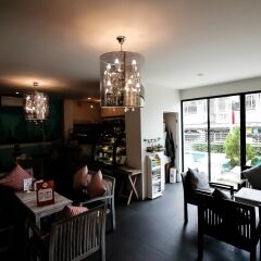 Отель Nida Rooms Ladkrabang 88 Silver Бангкок гостиничный бар