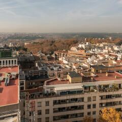 Отель Torre de Madrid Plaza - MADFlats Collection балкон