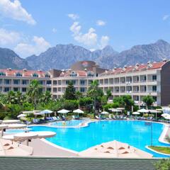 Отель Fame Residence Göynük - All Inclusive бассейн