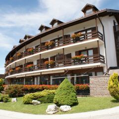 Отель Centro Vacanze Veronza Clubresidence Карано вид на фасад
