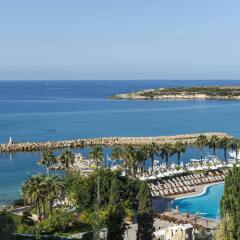 Coral Beach Hotel and Resort пляж фото 2