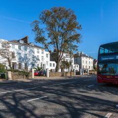 Отель Great1 bed Near Greenwich for 4 Guests! парковка
