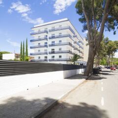 Отель Apartamentos Priorat парковка