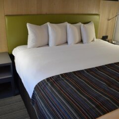 Отель Country Inn & Suites by Radisson, Frederick, MD комната для гостей фото 4