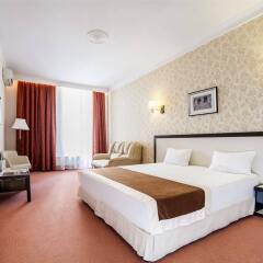 Corona Hotel & Apartments комната для гостей фото 3