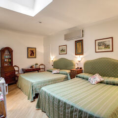Отель Navona Gallery and Garden Suites комната для гостей фото 3
