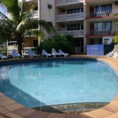 Отель Capricorn Apartment Hotel Suva Фиджи, Вити-Леву - отзывы, цены и фото номеров - забронировать отель Capricorn Apartment Hotel Suva онлайн бассейн