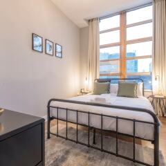 Апартаменты 2 Bedroom Apartment Near Manchester Victoria комната для гостей фото 2