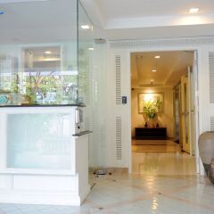 Апартаменты Sabai Sathorn Service Apartment Бангкок интерьер отеля фото 2
