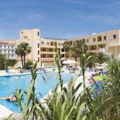 Отель Apartamentos Xaloc бассейн