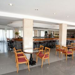 Hotel Playamar (sillot) гостиничный бар