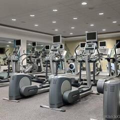 Отель Hilton Dublin Kilmainham фитнесс-зал
