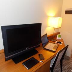 Отель Holiday Inn Milan Linate Airport Пескьера-Борромео удобства в номере фото 2