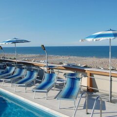 Waldorf Suite Hotel бассейн фото 3