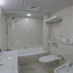Deira Suites Hotel Apartment ванная